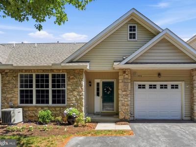 1493 Country Club Dr