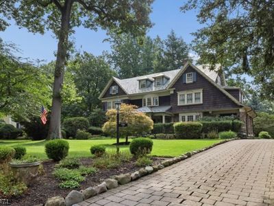 105 Rensselaer Rd