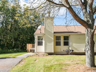 Property at 11224 Lake Forest Dr, Pinckney, MI