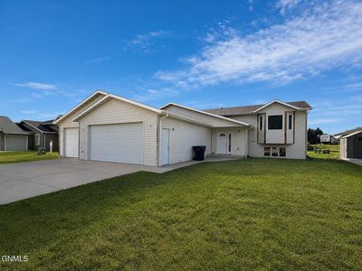 75 Weir Dr