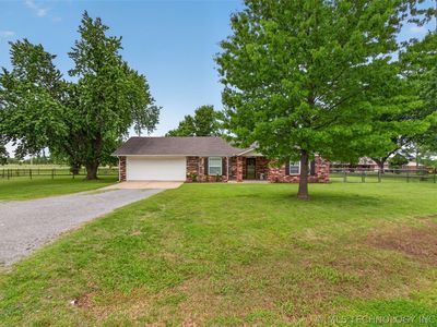 68 Maple Rd