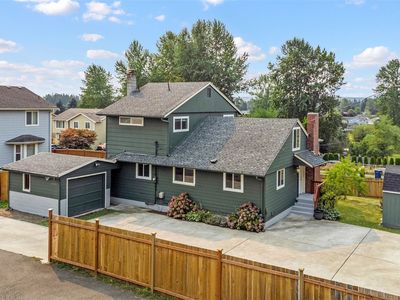 6215 107th Street NE