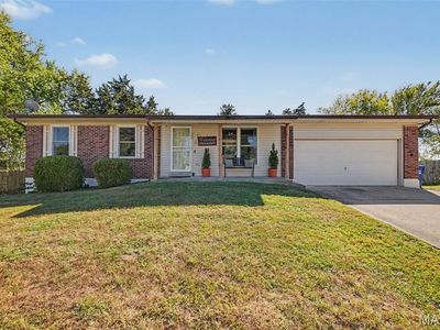 8 Redbud Dr