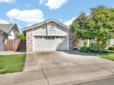 1122 Yolanda Dr