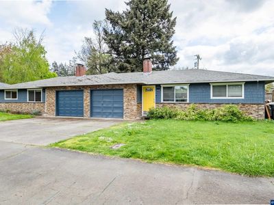 634 NW Thornton Lake Dr