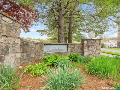 15 Perry Avenue #D10