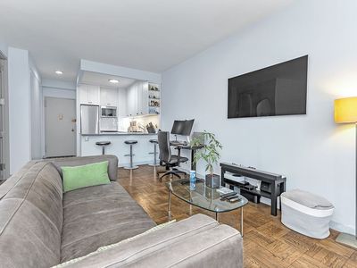 251 E 51st St APT 11D