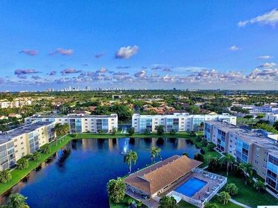 414 SE 10th St APT 103