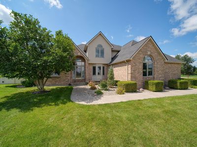 Property at 1245 Berkshire Ct, Adrian, MI