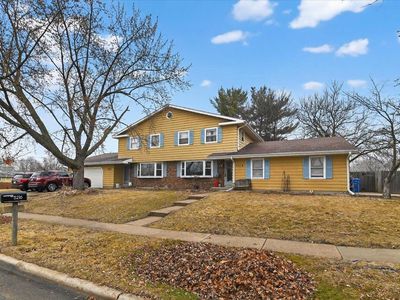 5218 Shorecrest Drive