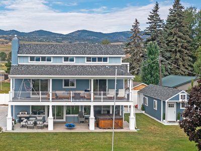 660 S Bear Lake Blvd