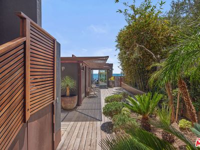 24956 Malibu Rd