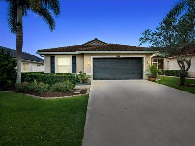 6292 Grand Cypress Circle