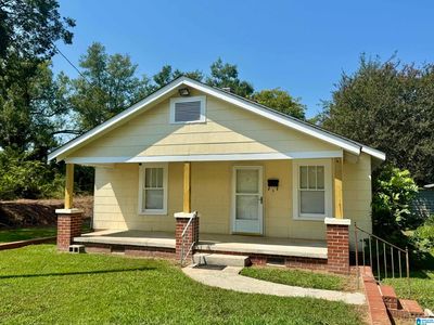 209 2nd Ave