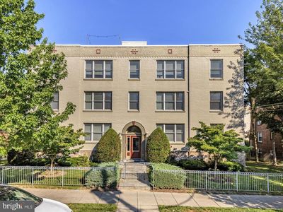 5040 1st St NW #401