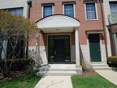 1433 S Prairie Ave Unit H