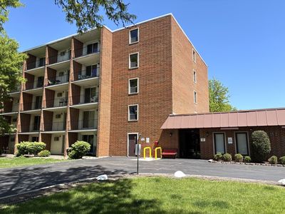 255 S West Ave APT 403