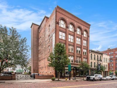 16 Ionia Ave SW APT 3C