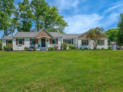 209 Academy Rd