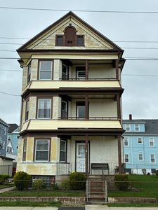 373 Bolton St