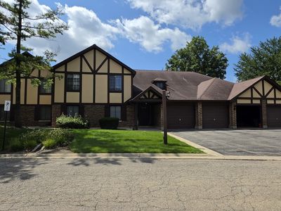 1758 Plymouth Ct APT C