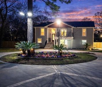 4509 Country Club Dr
