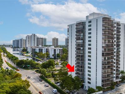 3375 N Country Club Dr APT 301