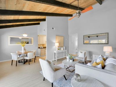 255 S Rengstorff Ave APT 106