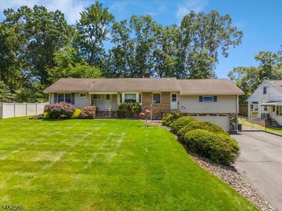 17 Hilldale Rd