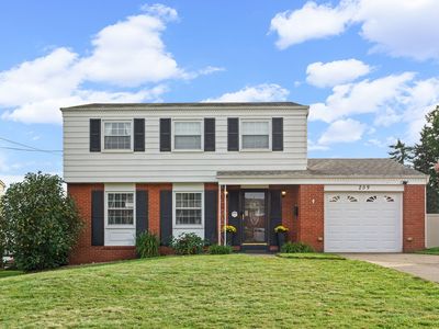 Property at 209 Elbrook Dr, Natrona Heights, PA