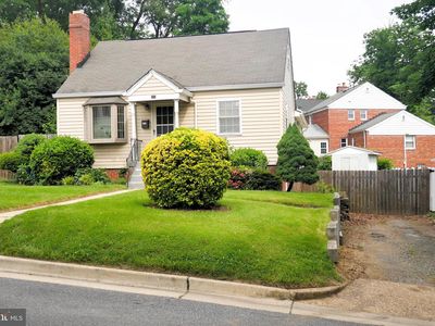 809 Langley Dr