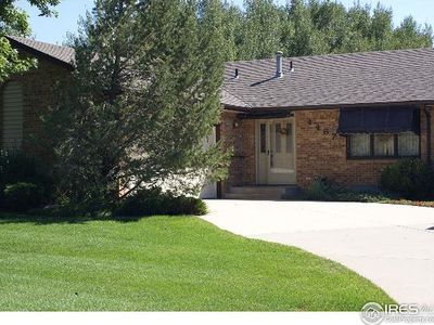 4467 W Pioneer Dr