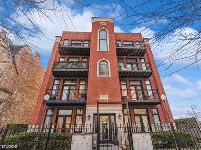 3932 S Lake Park Ave #2N