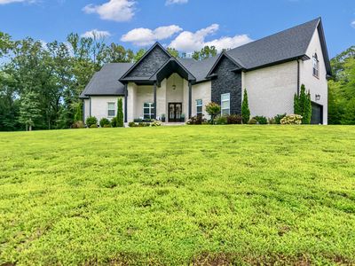 1381 Reda Dr