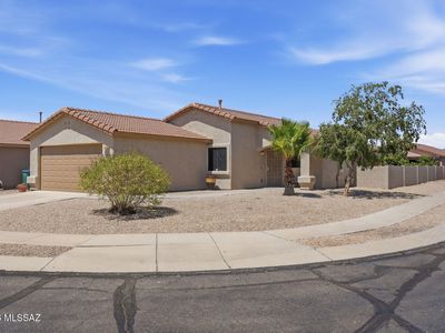 6574 W Blythe Pl