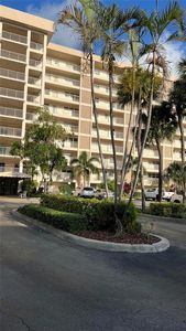 2901 S Palm Aire Dr APT 408