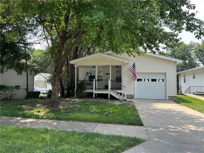 725 A & B Kiowa St