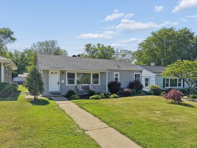 52 S Midland Ave
