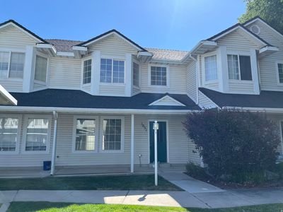 1051 Sara Ln