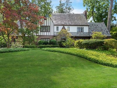 106 Ash Drive