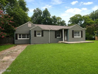 206 Hillside Dr