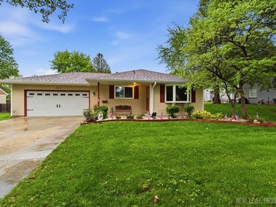 332 S Elmwood Dr