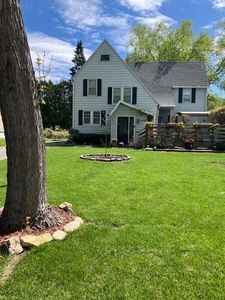 1408 12th Ave NE