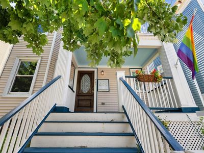 17 Saint Marks Rd #1