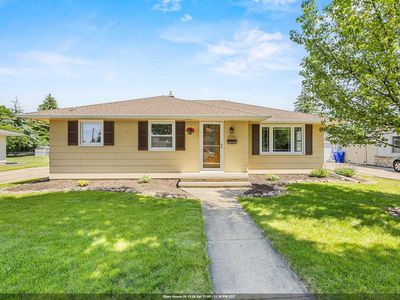 2700 N Lillian Ct
