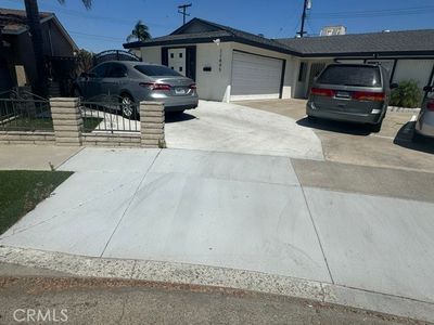11841 Garnet Cir