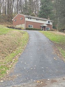 Property at 161 Ashbaugh Rd, Jeannette, PA