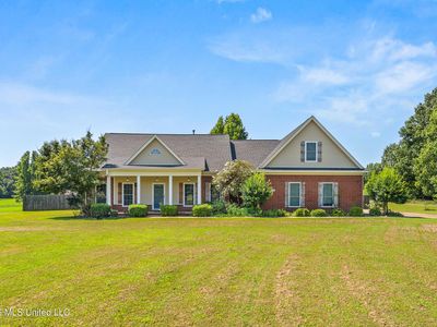 228 Golden Pond Dr