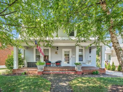 507 S College Ave