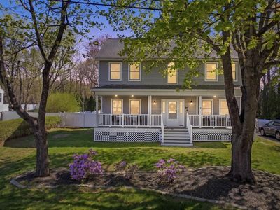 Property at 21 Bedford Dr, North Grafton, MA